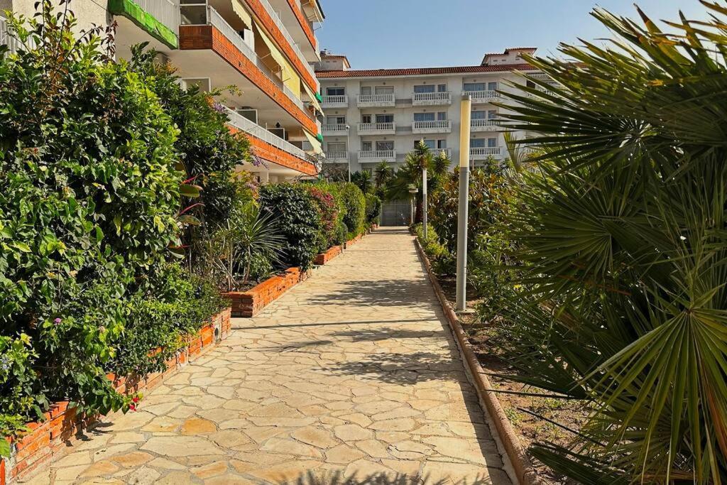 Apartamento Acogedor , Бланес Экстерьер фото